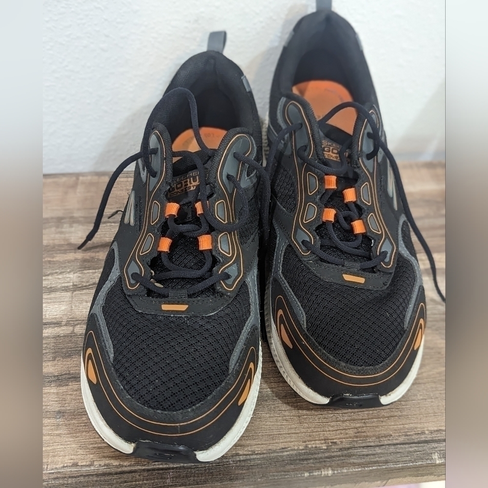Sketchers Men's Go Run Consistent Black And Orang… - image 6
